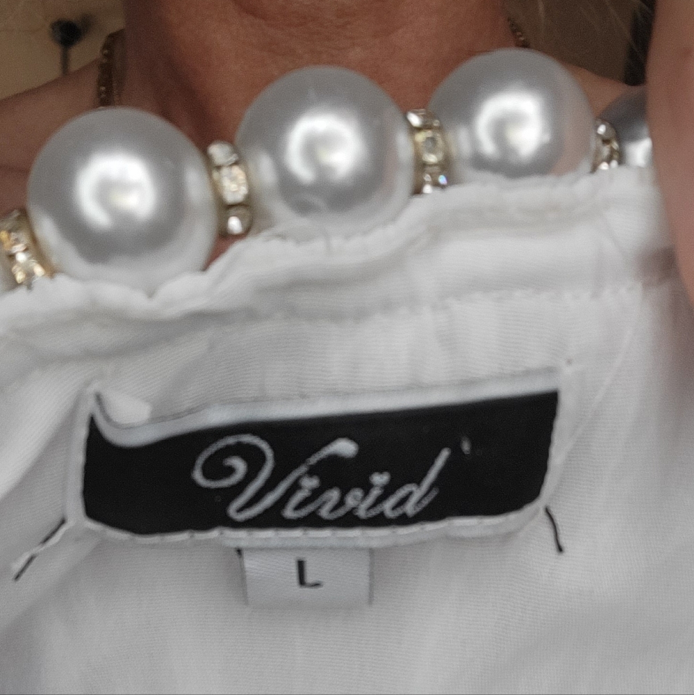 White pearl ruffle top - Picture 4 of 4